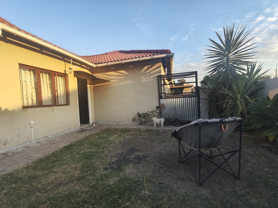 4 Bedroom Property for Sale in Waterval East North West